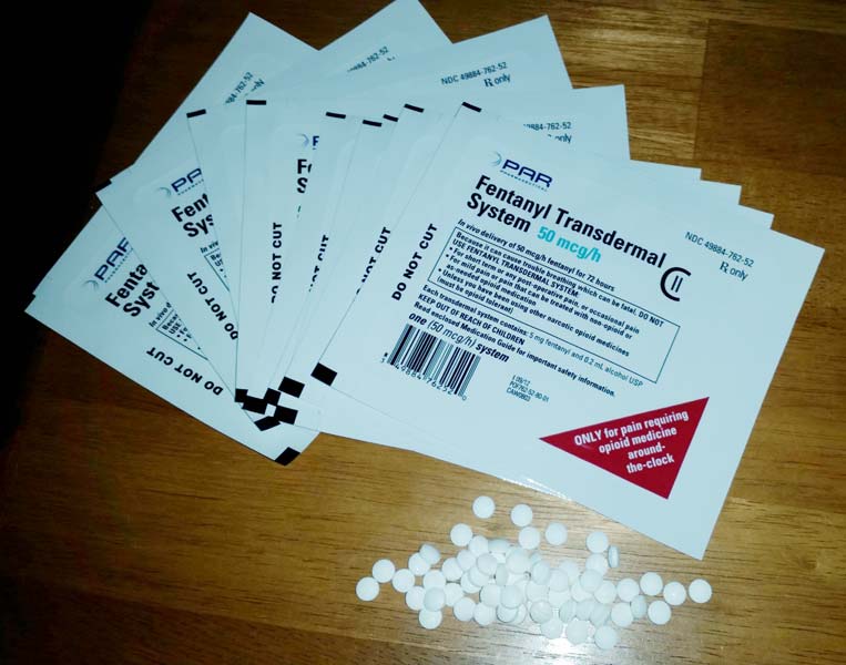 Kjøp Fentanyl 100mg Plaster på nett uten resept i norge